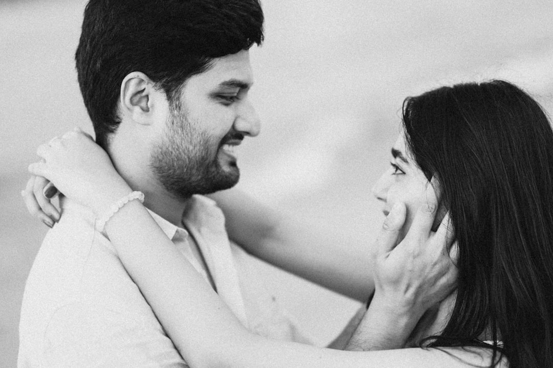 Gezellige woonkamer met warme lichte kleuren voor een fijne lifestyle